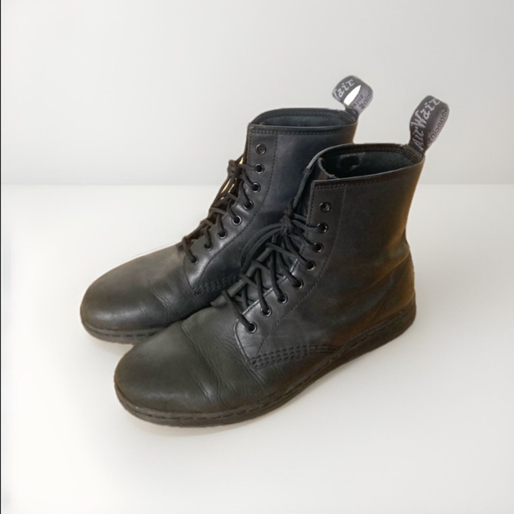 Dr. Martens Newton Temperley men’s size 11 black leather shoes